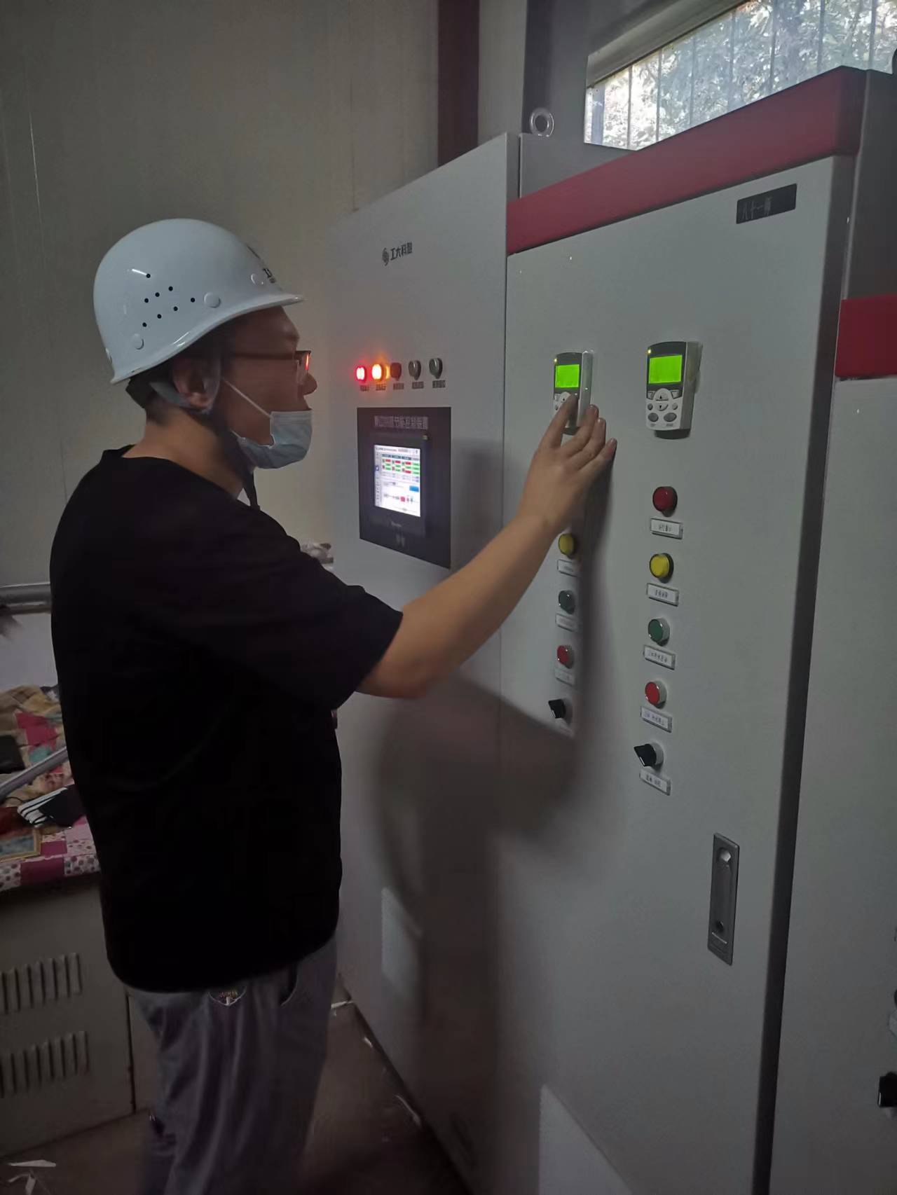 【國慶堅(jiān)守，此刻我在崗】工大科雅人全力備戰(zhàn)今冬供暖（三）(圖1)
